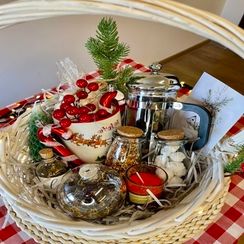 Hədiyyə səbəti / Подарочная корзина / Gift basket  French -Press