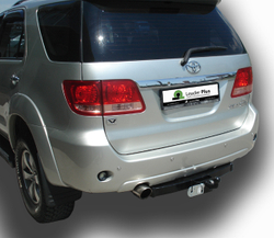 Фаркоп(прицепное) Лидер-Плюс для TOYOTA FORTUNER 2005-2016 / 2016-... FOTON SAUVANA 2015 -... (кроме TRD)(паспорт и сертификат в комплекте)(без электрики)T122-F
