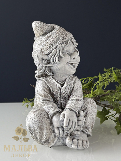 Фигурка для сада декоративная "Гном" 16,5x15,5x25,5 см от CAMPO Home & Garden