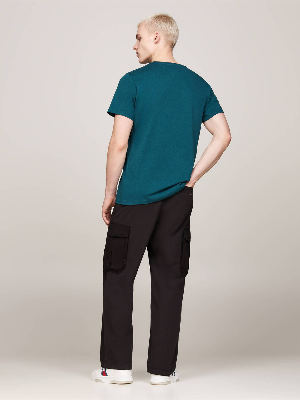 Футболка Tommy Jeans - морской(DM0DM20740)