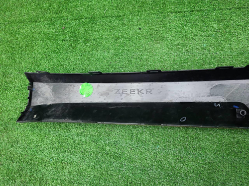 Накладка переднего бампера Zeekr 001 (2021-2024)
