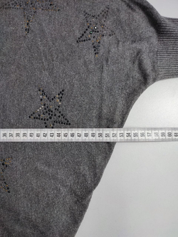 Джемпер со стразами 46 размер