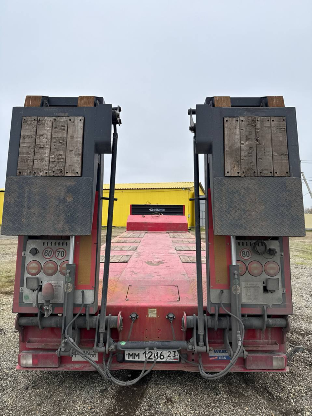 SINANLI TANKER ST4* Полуприцеп тяжеловоз 4 оси ST4FLF (Раздвижной)