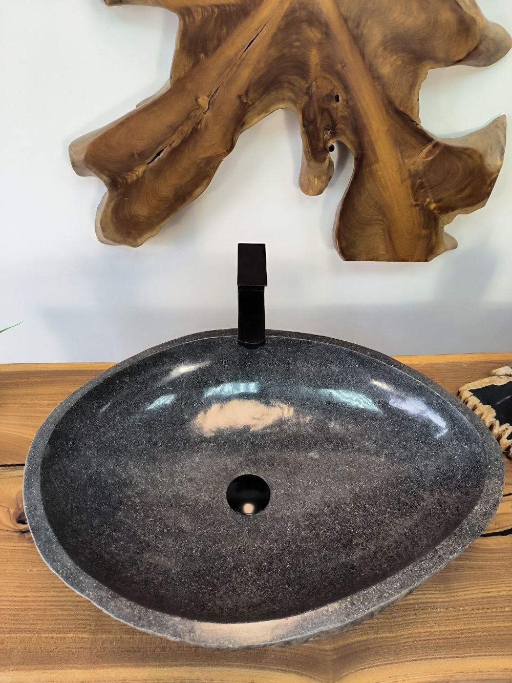 Раковина из речного камня RS-65893 63х46х15 из натурального камня