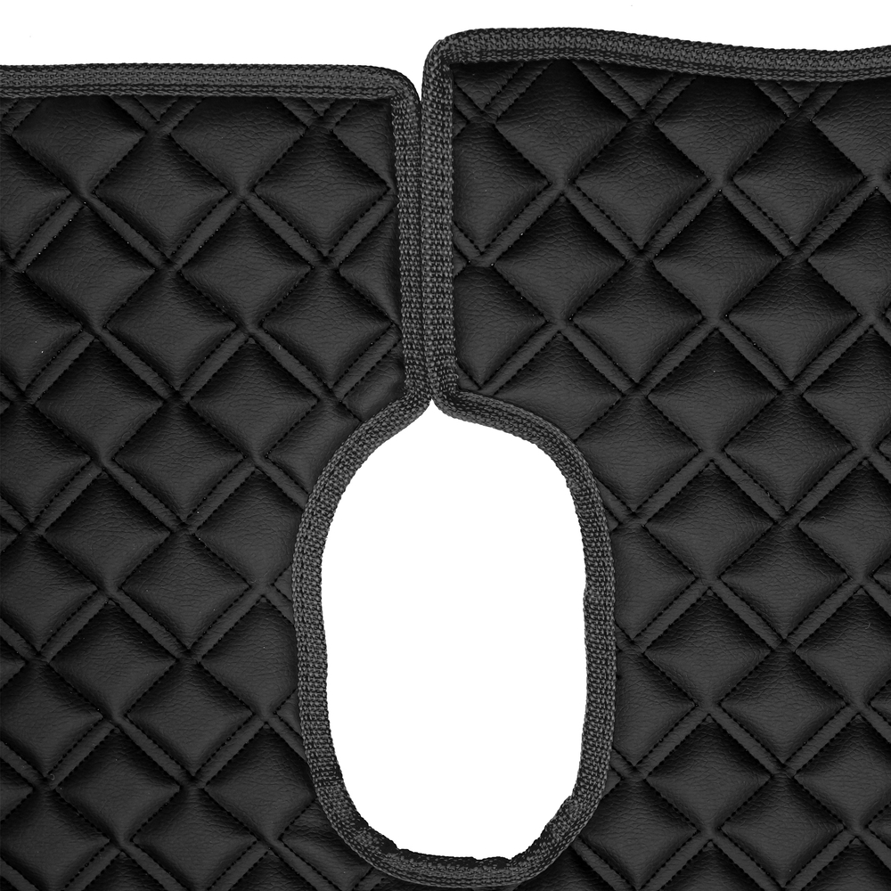 Ковры MERCEDES Actros MP3 (автомат) с шахтой (экокожа, черный, черный кант, зеленая вышивка)