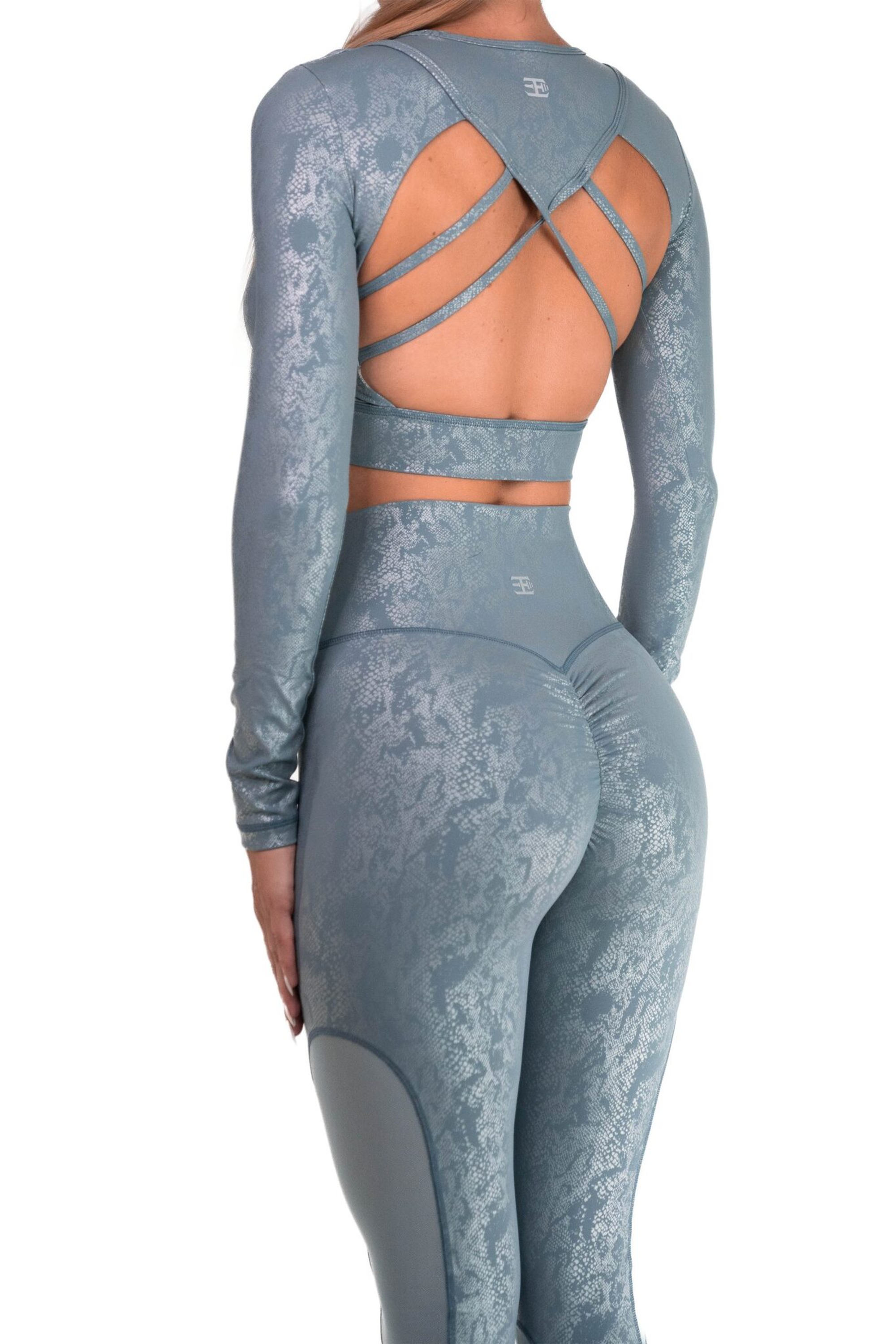 Топ BODY ENGINEERS ALDEA Tech 2.0 Crop Top Metallic Blue Mist