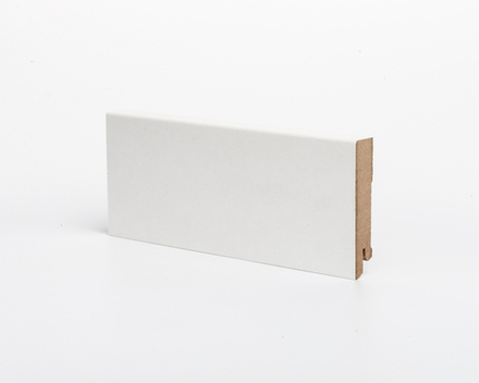 Плинтус напольный белый К-06 80 мм МДФ 80x16x2050