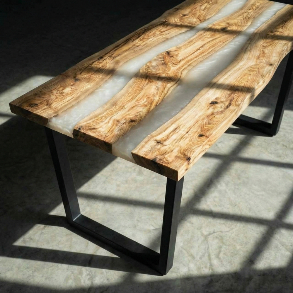 Стол из массива с двумя реками