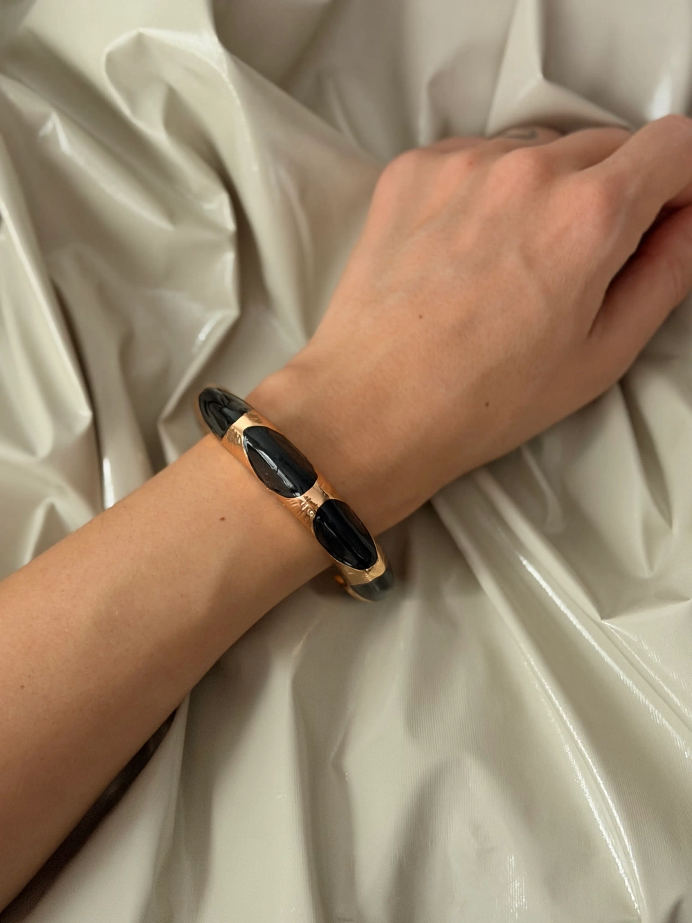 Браслет узкий Диора, Черный