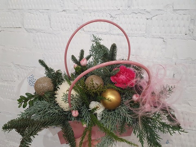 Композиция в сумочке "Нежный аромат праздника "