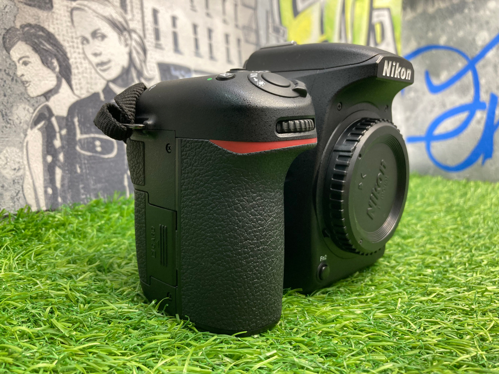 Nikon D7500 4.000 кадров
