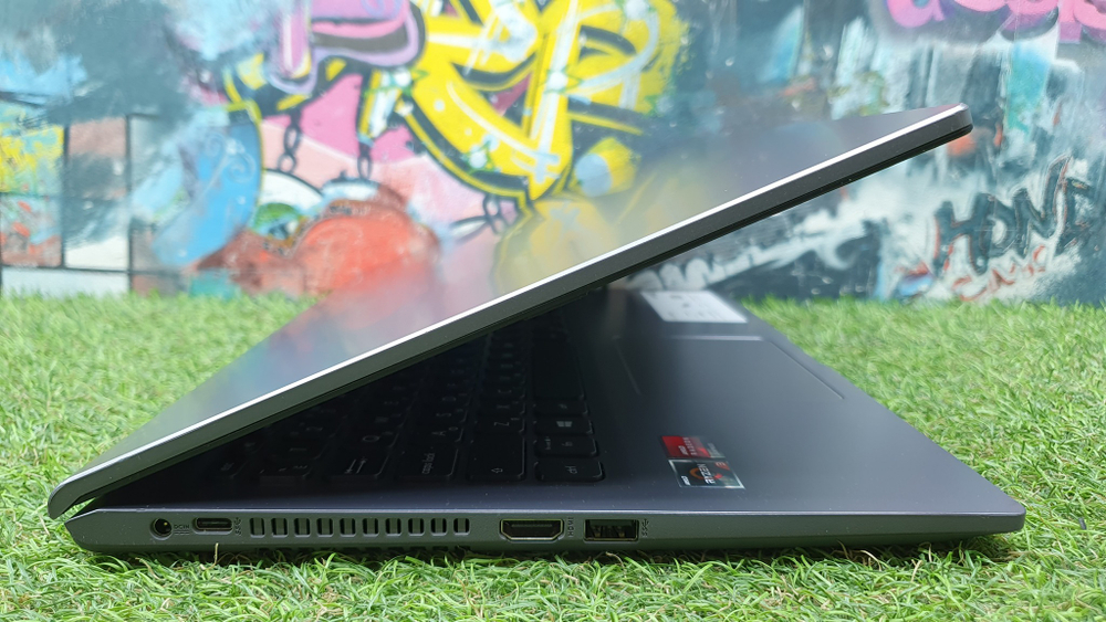 Ноутбук ASUS M515DA-BR355T 1366x768, AMD Ryzen 3 3250U 2.6 ГГц, 8 ГБ