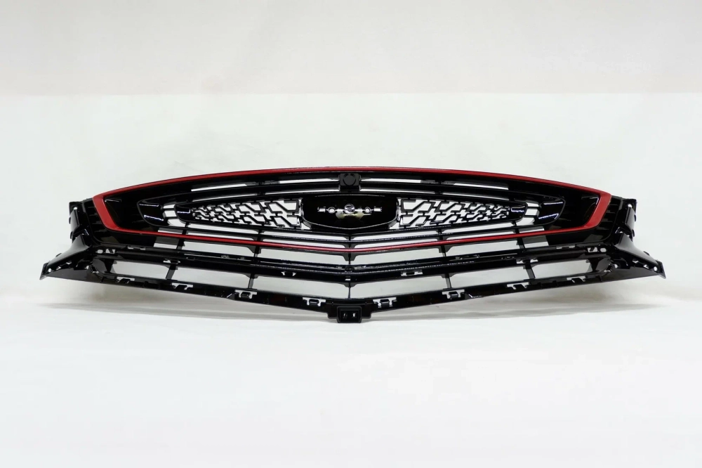 Решетка радиатора GEELY COOLRAY под переднюю камеру