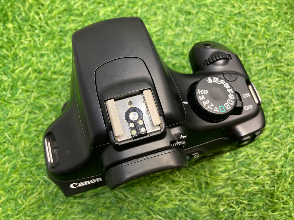 Canon 1100D Kit 18-55mm 3.5-5.6 IS II 8500 кадров