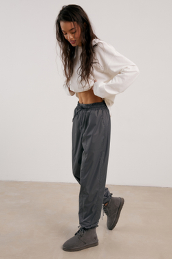 Джоггеры утеплённые, асфальт