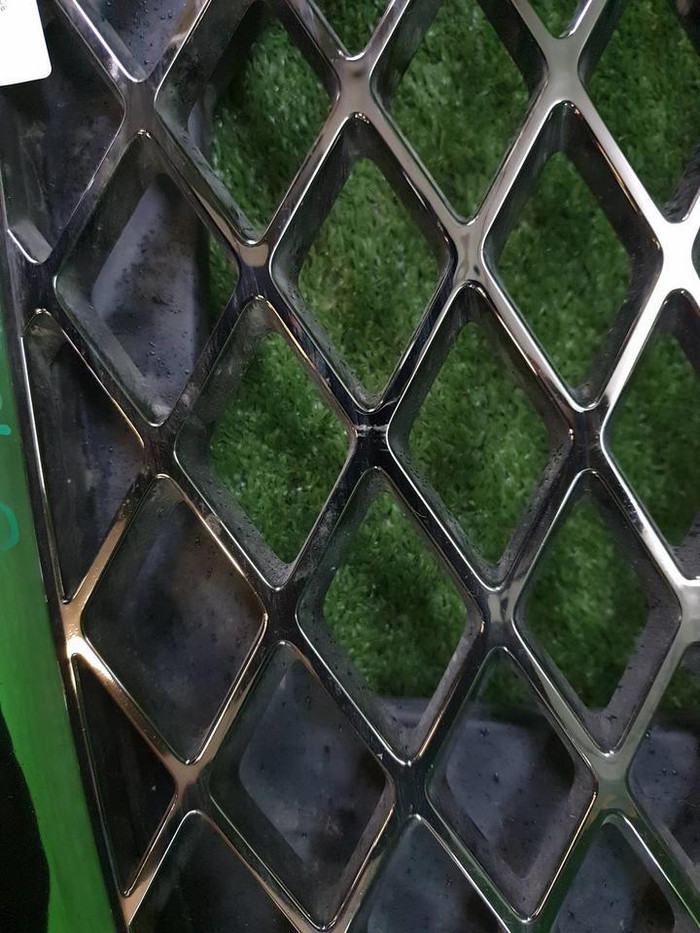 Решетка радиатора Genesis GV70 (2020-н.в.)