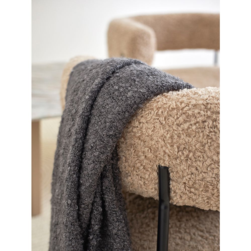 Кресло HugMe, букле, миндальное молоко