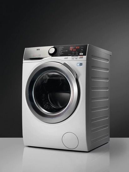 Стиральная машина AEG L 7WBE69S