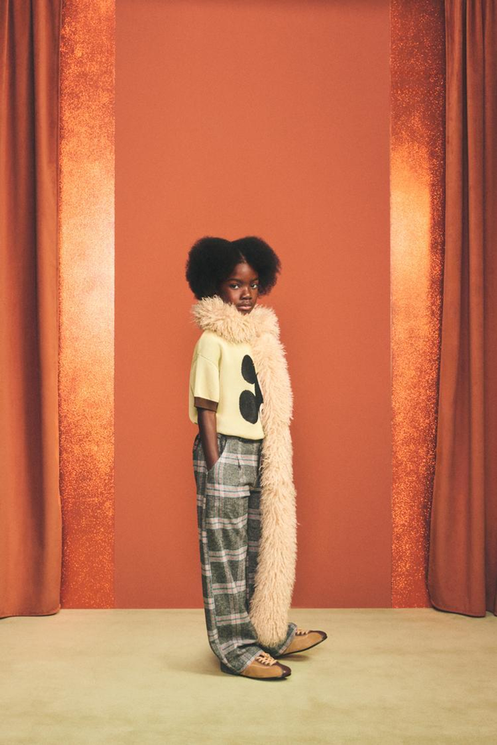 ZARA X DISNEY ТРИКОТАЖНАЯ ФУТБОЛКА MICKEY MOUSE, ЖЕЛТЫЙ