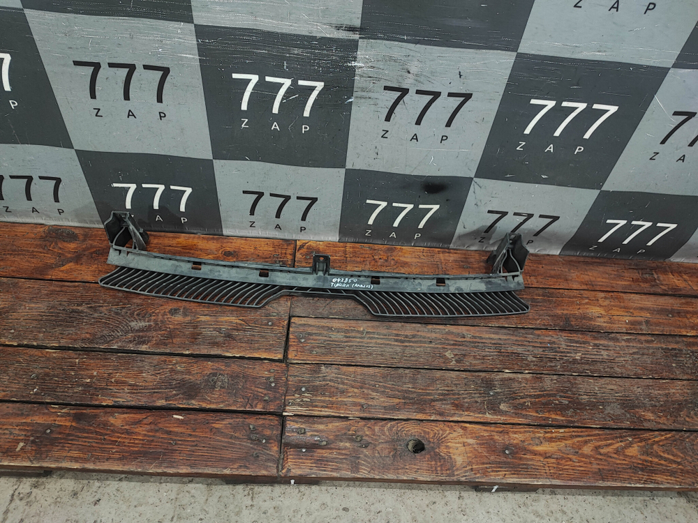 Кронштейн переднего бампера Volkswagen Tiguan 2 16-нв Б/У  STVW71000BA0