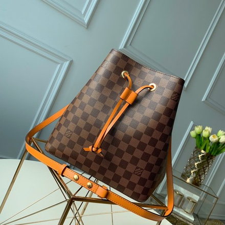 Louis Vuitton NeoNoe MM