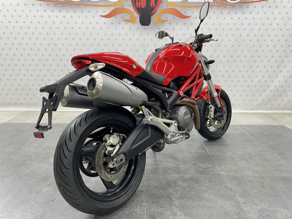 Ducati Monster 696 , 2013