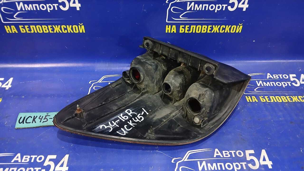 Стоп правый TOYOTA SEQUOIA 2000