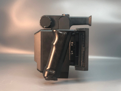 Polaroid Miniportrait 203, обломана крышка батарейного отсека
