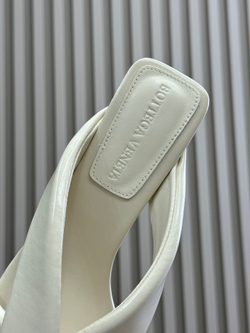 Bottega Veneta Riva Mule (6 colors)