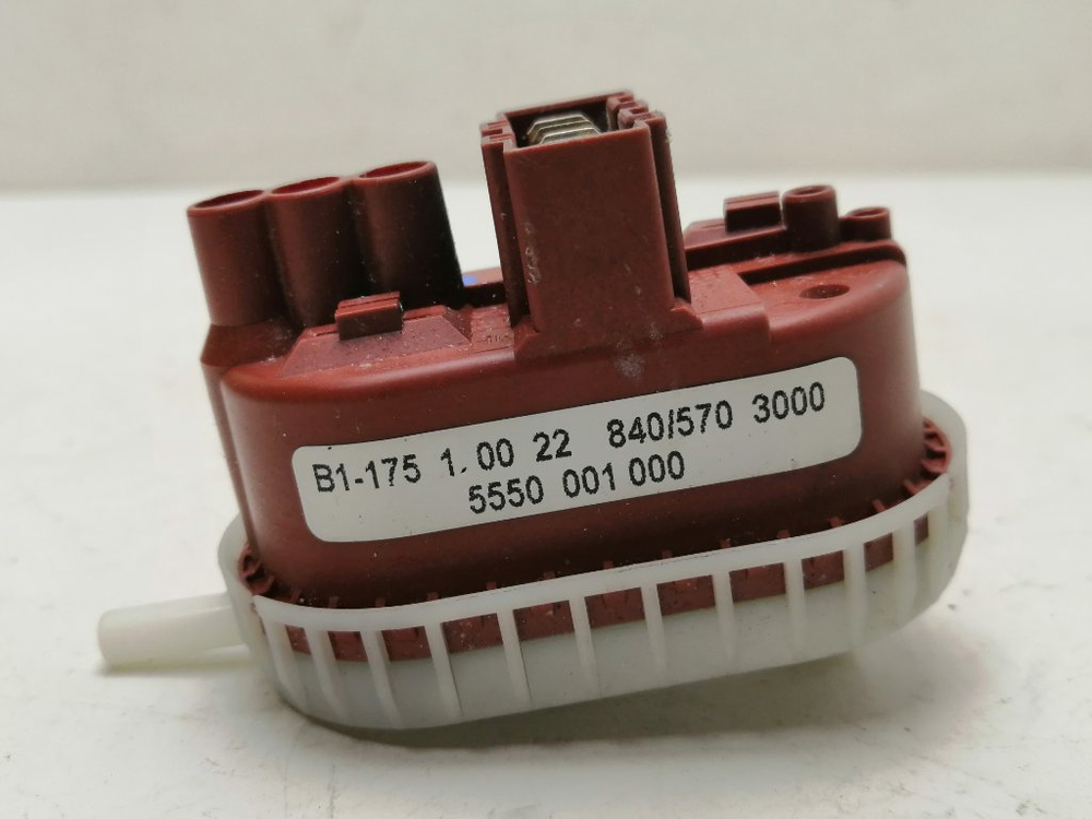 WFC1600 кт115 Датчик уровня воды для стиральной машины Bosch 5550001000 б/у