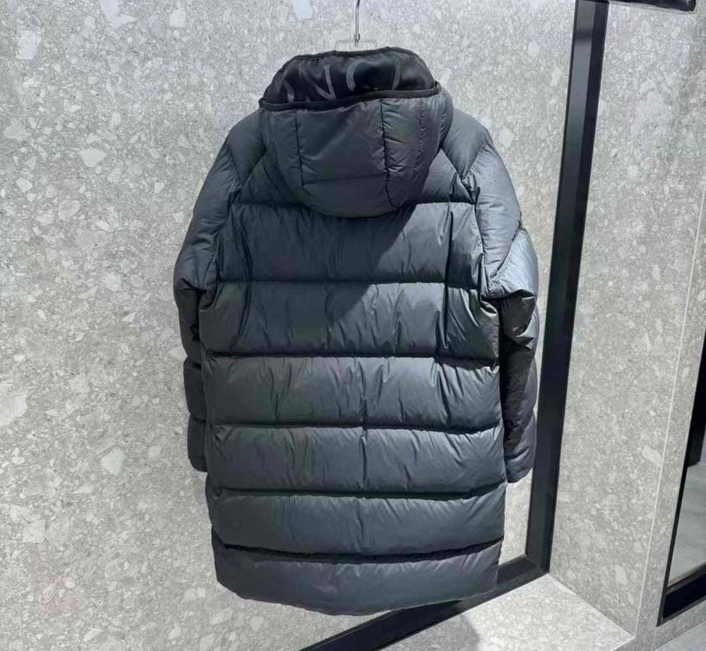 Пуховик Moncler