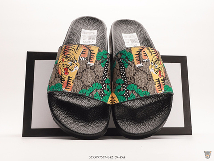 Слайдеры Gucci Slide