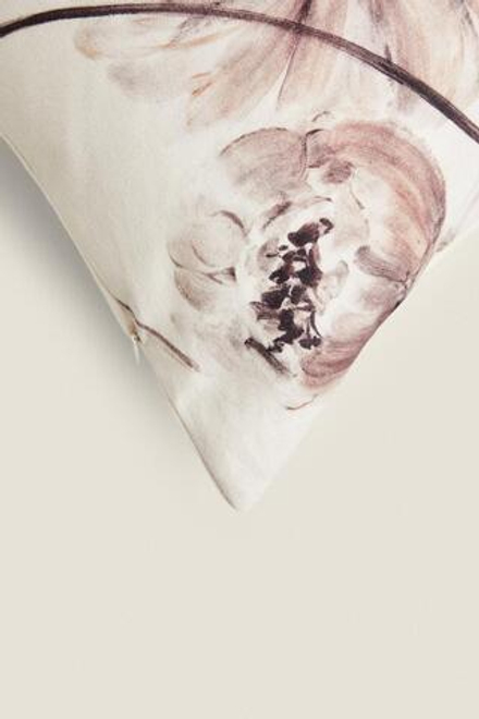 ZARA HOME ХЛОПКОВЫЙ ЧЕХОЛ ДЛЯ ДЕКОРАТИВНОЙ ПОДУШКИ С ЦВЕТОЧНЫМ ПРИНТОМ, РОЗОВЫЙ