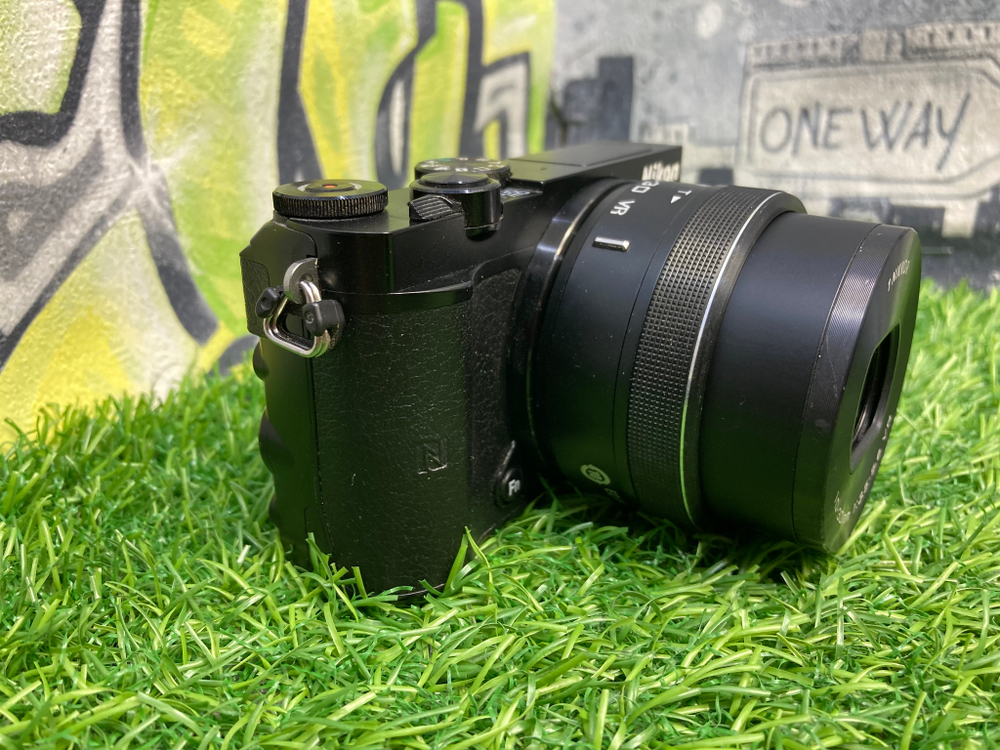 Nikon 1 J5 Kit 10-30mm 3.5-5.6 VR Покупка/Продажа