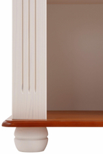 Шкаф книжный