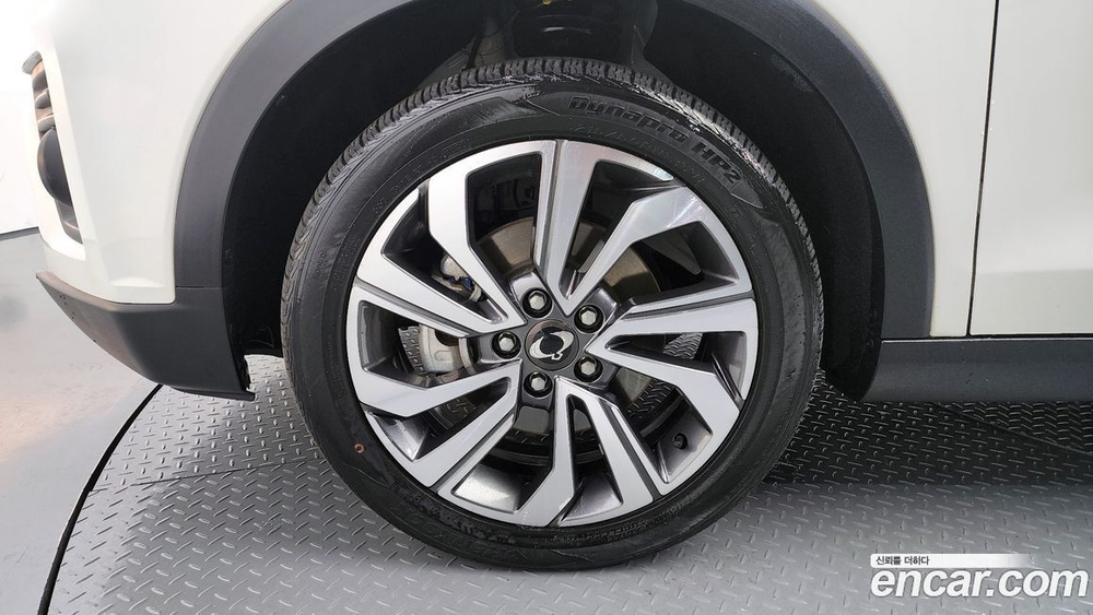 KG Mobility (Ssangyong) Very New Tivoli Дизель 1.6 2WD (04.2020)