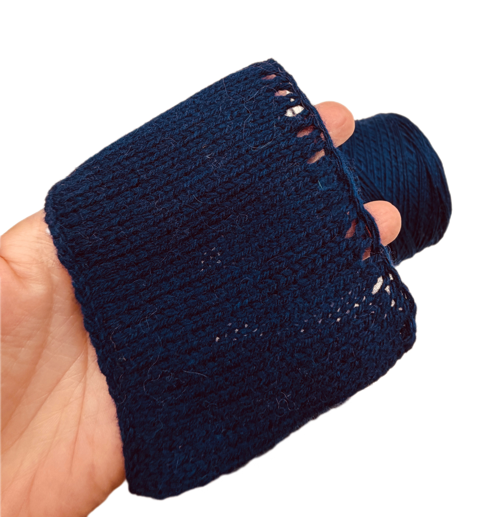 Пряжа на бобине (Италия ) 75% шерсть мериноса 25% ангора 100г-535м 450 г