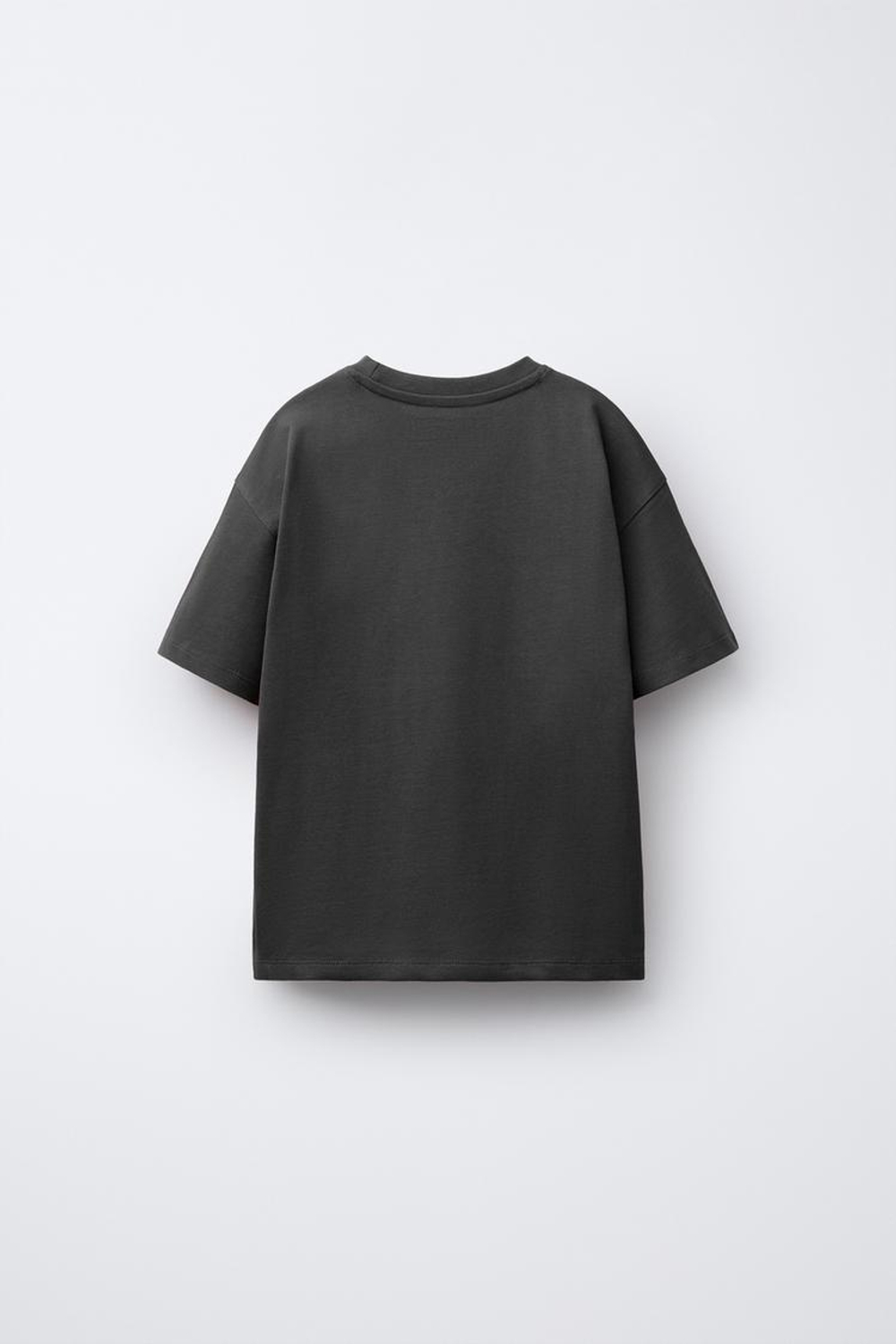 ZARA ФУТБОЛКА ИЗ ПЛОТНОЙ ТКАНИ С ВЫШИТОЙ НАДПИСЬЮ, АНТРАЦИТОВО-СЕРЫЙ