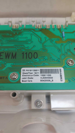 332 Электронный модуль для стиральной машины Zanussi 132611032 б/у