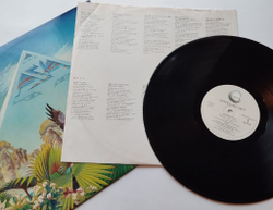 Винтажная виниловая пластинка LP Asia Alpha (Japan 1983) (No Obi) True Colors