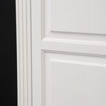 Шкаф для одежды распашной белый Харви двухдверный деревянный со штангой и полками, шкаф для вещей в прихожую и спальню с филенкой в викторианском стиле из массива сосны