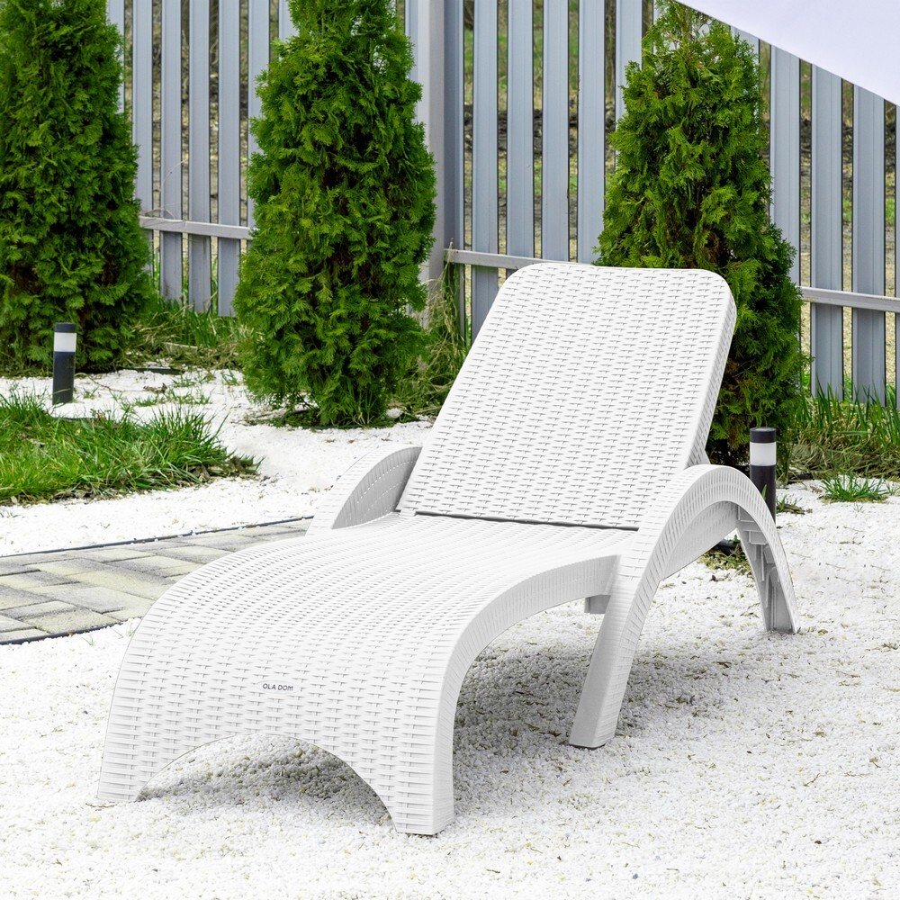 Шезлонг пластиковый "RATTAN" OLA DOM. Белый.