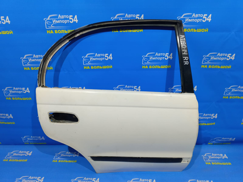 Дверь задняя правая TOYOTA CARINA E 1995