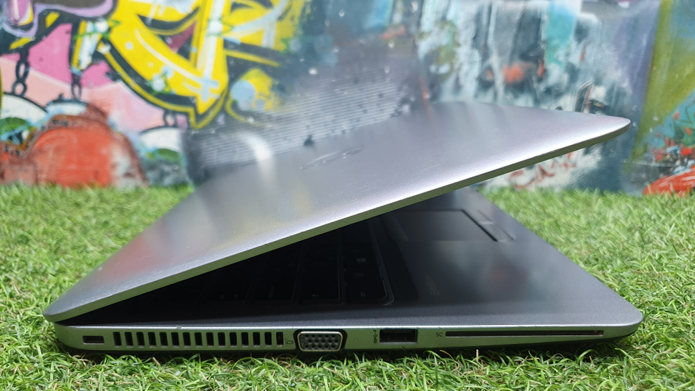 Ноутбук HP i5-6/8Gb/FHD/EliteBook 820 G3 Y3B65EA/Windows 10