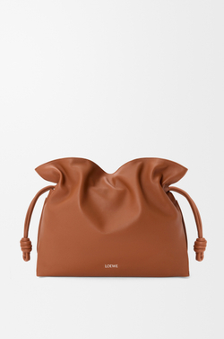 Loewe Большая сумка-клатч Flamenco из телячьей кожи наппа, коричневый