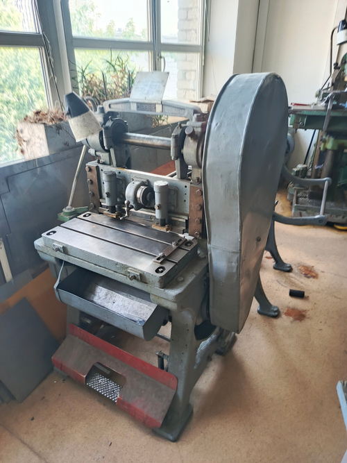 Электромеханическая гильотина СССР