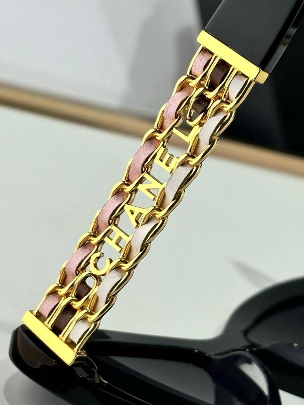 Солнцезащитные очки CHANEL