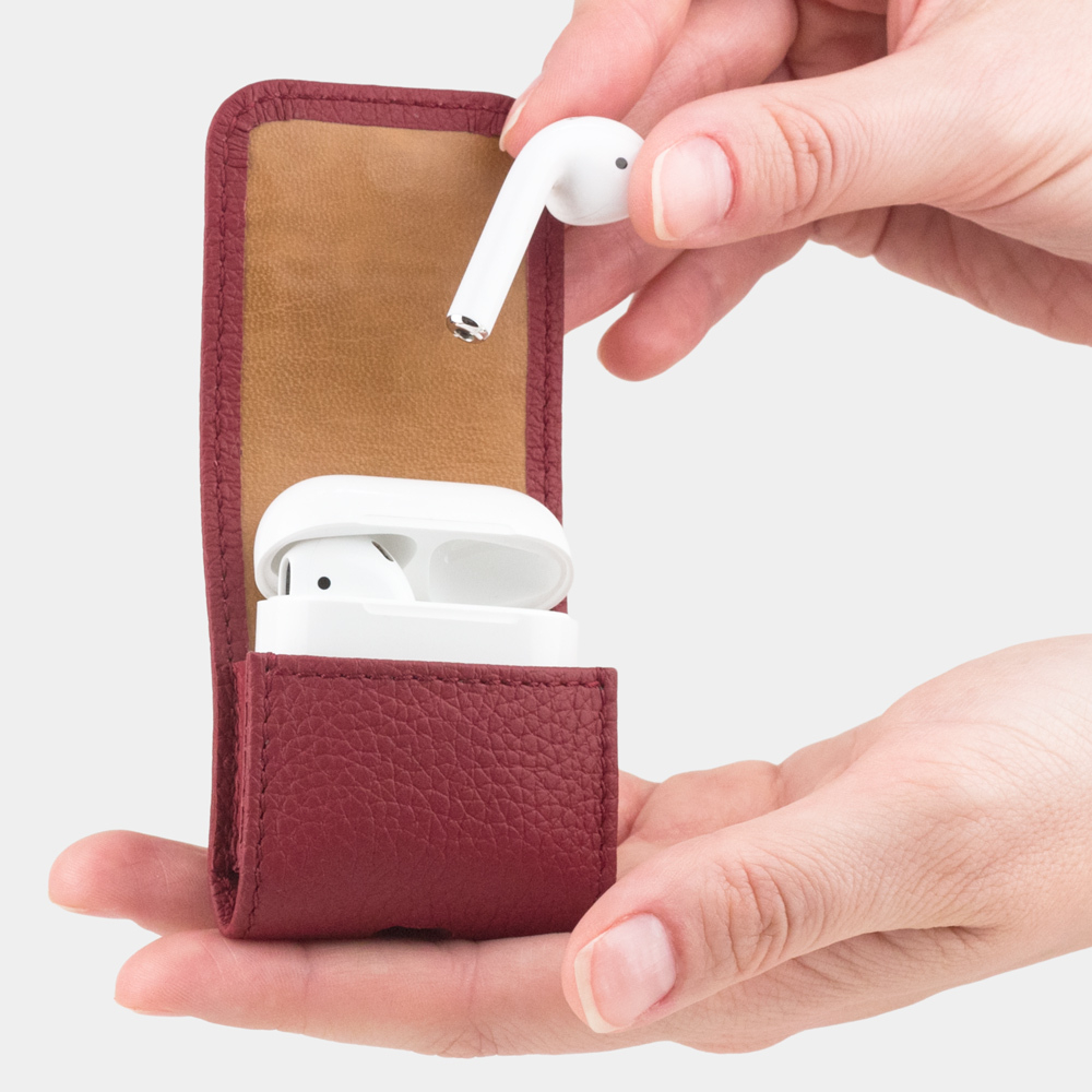 Чехол-держатель кожаный для наушников Petit Easy вишневого цвета