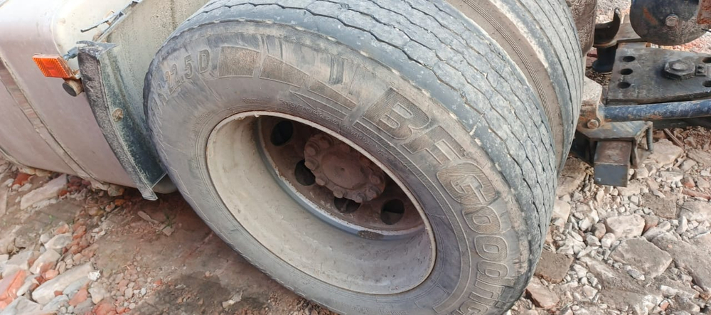 КамАЗ М1840 4x2 Седельный тягач 5490-S5 (Дизельный, 12,0 л, 401 л.с., МТ)
