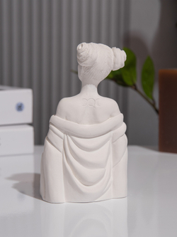 Девушка с таро